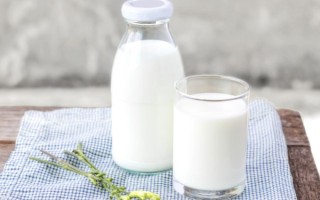 今日起常温纯牛奶中禁止添加复原乳！你喝的纯牛奶更纯了！