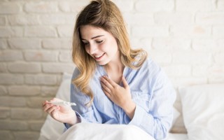 怀孕想吐和胃不舒服想吐有区别吗？孕吐与胃病鉴别要点【怀孕想吐胃不舒服能热敷】